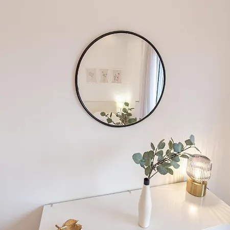Two Bedroom Bright With Amazing Veranda * Thessaloniki