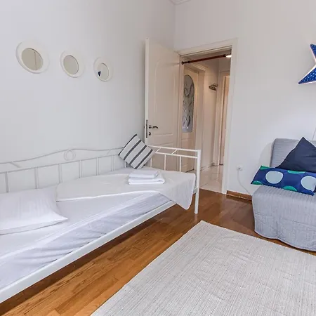 Apartment Two Bedroom Bright With Amazing Veranda *