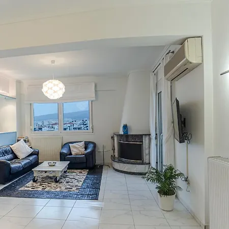 Two Bedroom Bright With Amazing Veranda סלוניקי