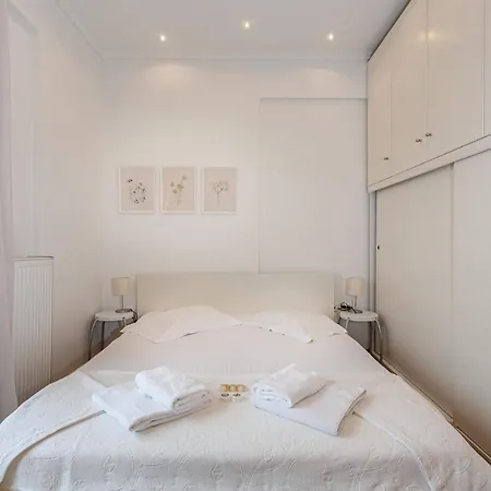 Two Bedroom Bright With Amazing Veranda Apartment Thessaloniki